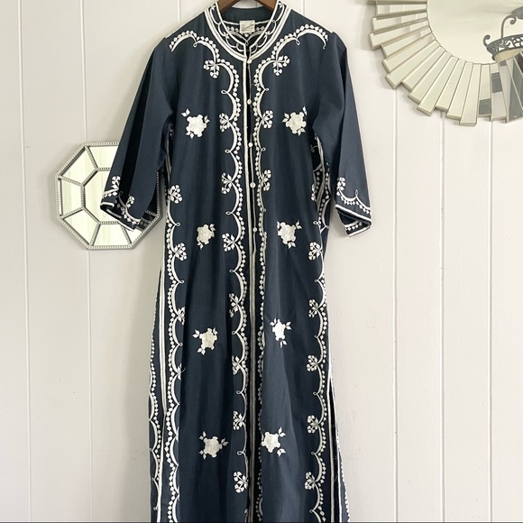 Vintage Dresses & Skirts - Vintage Leandra Crochet Embroideries Blue & White Floral Caftan